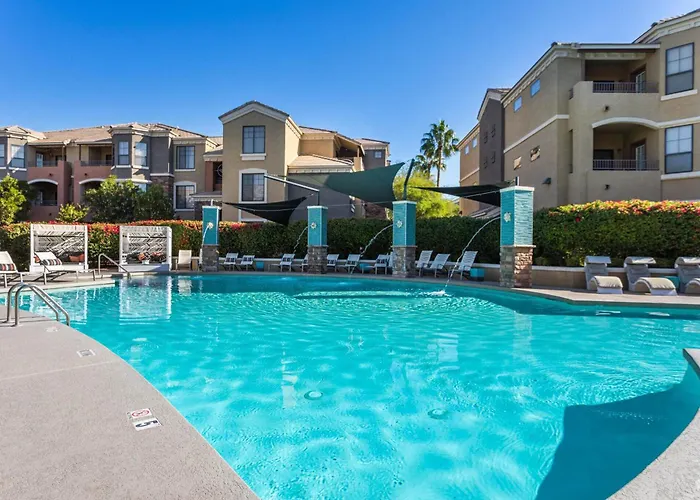 Boulevard 1br By The Stadium Pool Parking Gym 11 Apartment Glendale