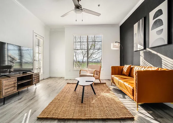 Apartment Boulevard 1br By The Stadium Pool Parking Gym 11 *